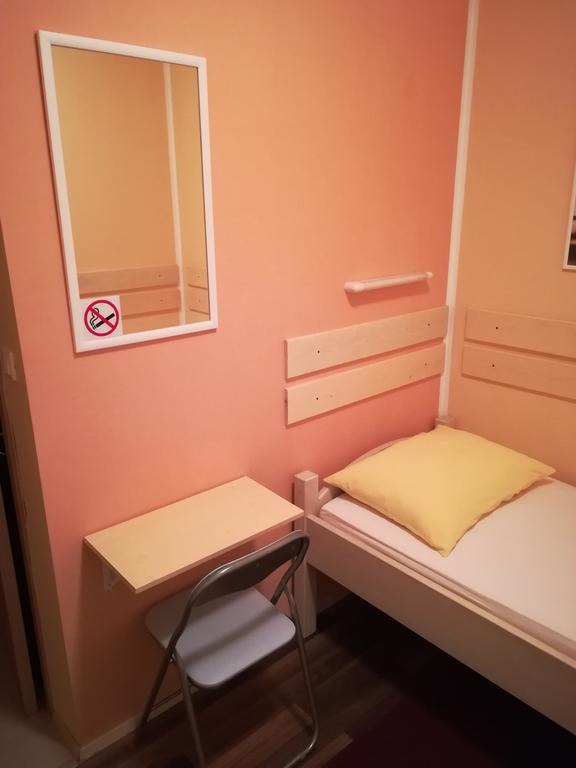 Cinema House Single & Double Rooms & Studio Apartments Pula Ngoại thất bức ảnh